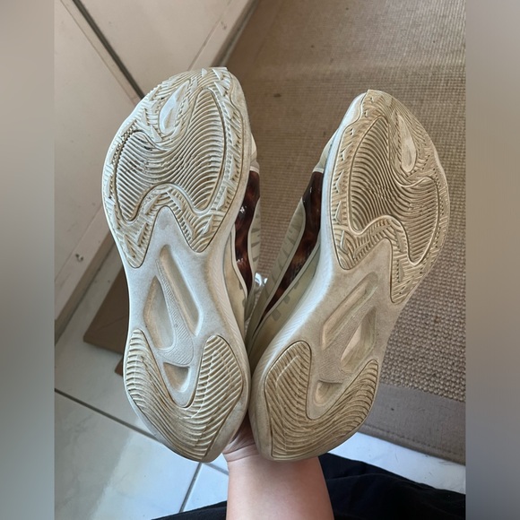 Nike Zoom Gravity - Picture 3 of 3